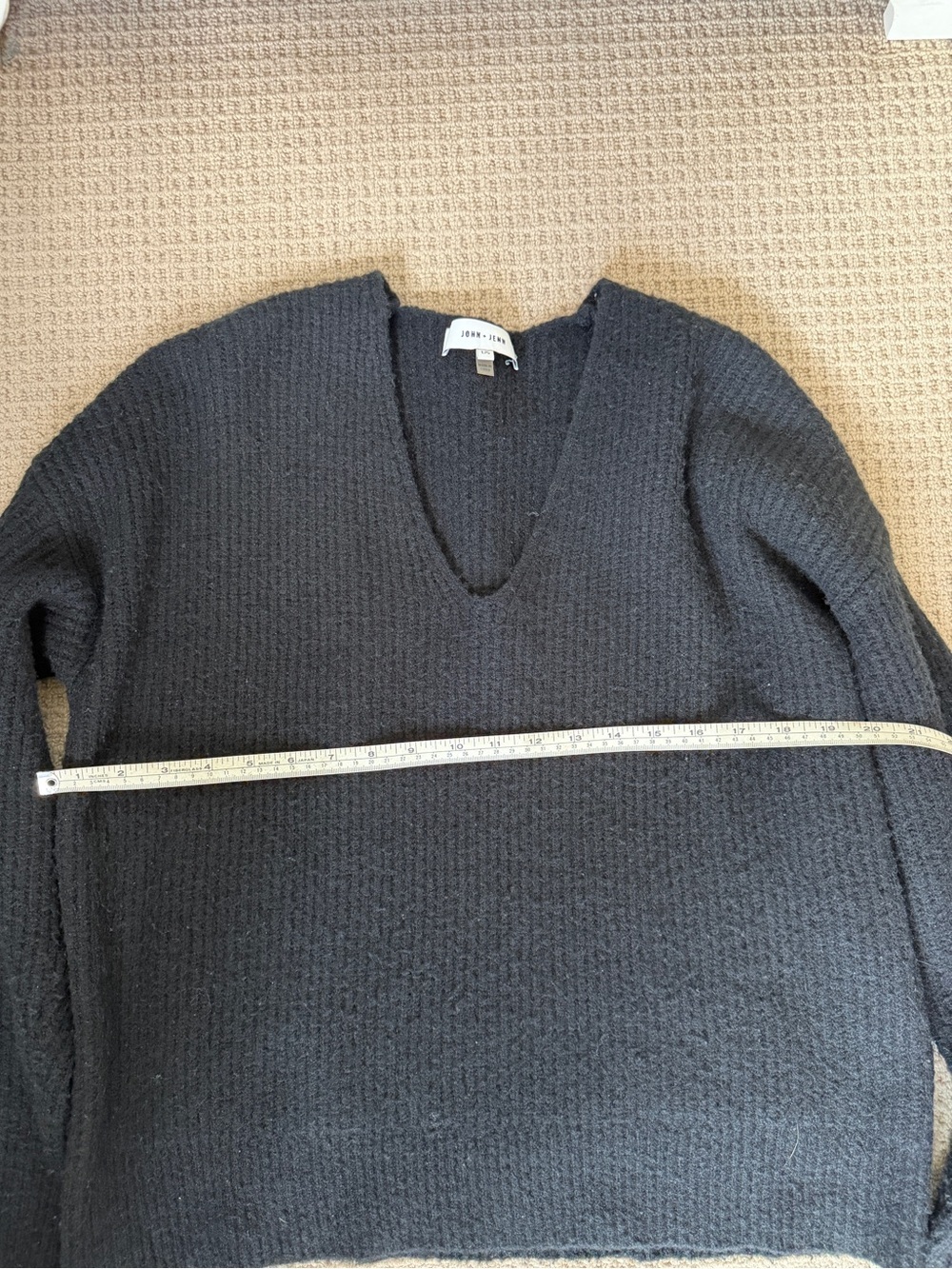 John & Jenn by Line the Label Garret Sweater | Size L - Picture 5 of 6